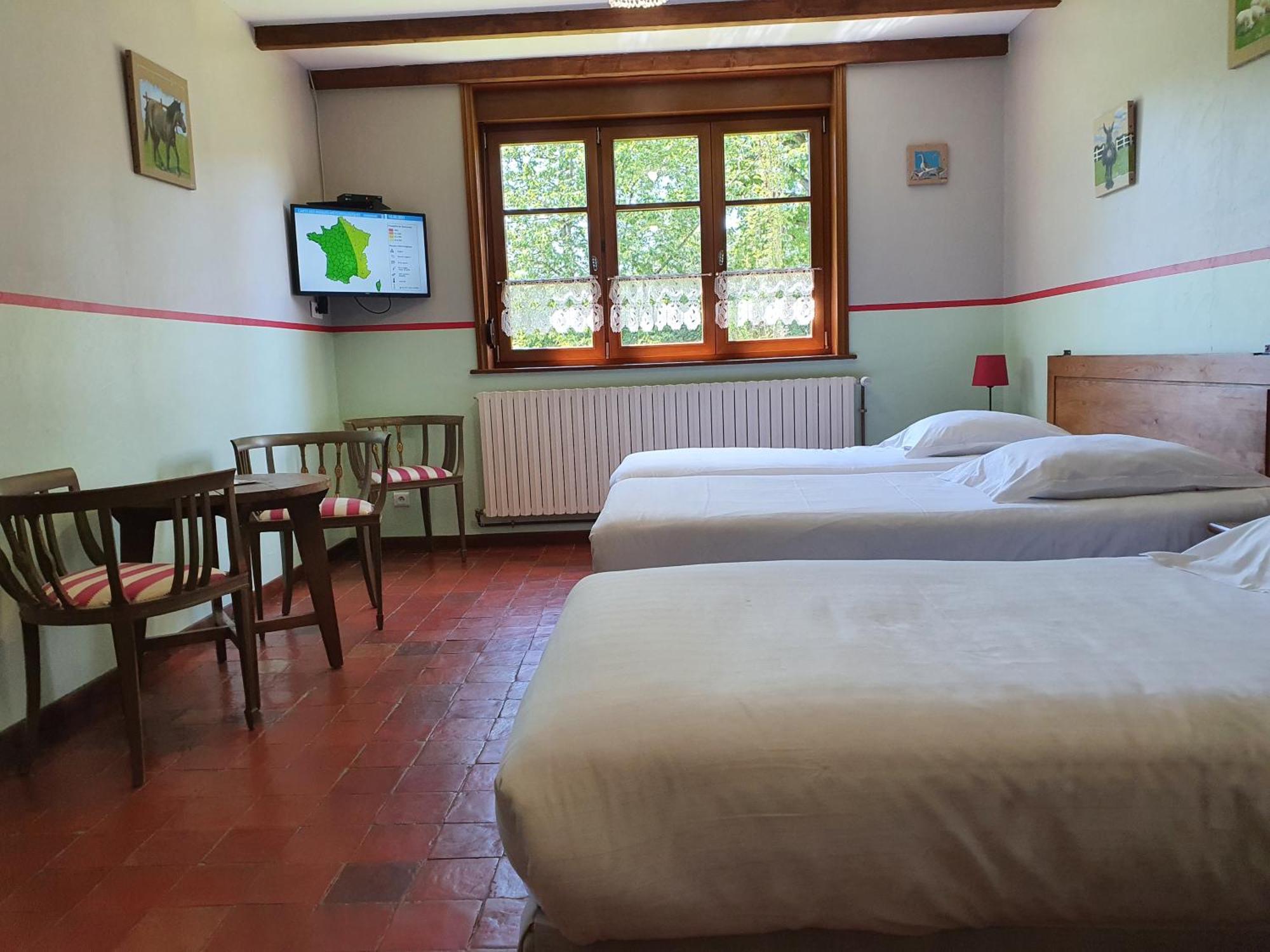 Les Mout'Anes Bed & Breakfast Saint-Hilaire-sur-Helpe Exterior foto